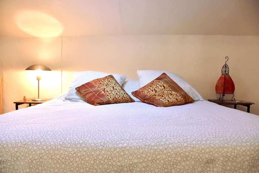 Lovely Flat In The Heart Of The Medieval City Hyères Exterior foto