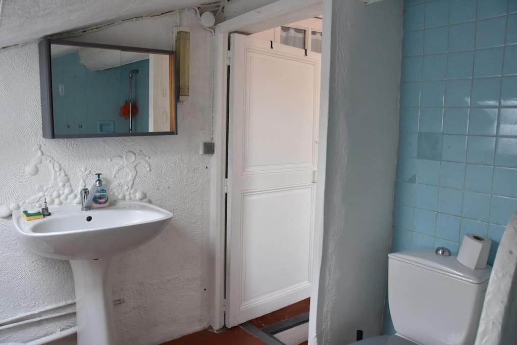 Lovely Flat In The Heart Of The Medieval City Hyères Exterior foto